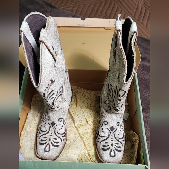 Roper Women's Boots - Cream and Brown, Sz 9.5 - Picture 2 of 12